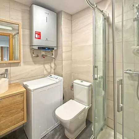 Stylish Close By The Sea Apartment