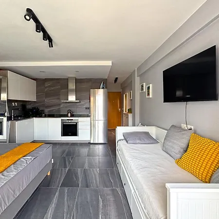 Stylish Close By The Sea *